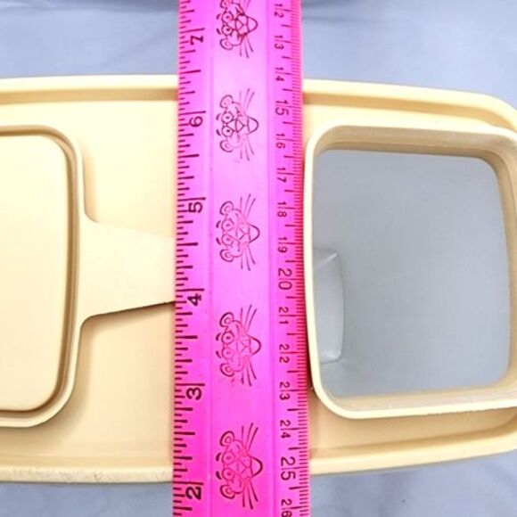 Vintage Tupperware White & Tan Super Cereal Keeper w/ Lid & Cap 10.25"X8.25"X5" - Picture 10 of 11